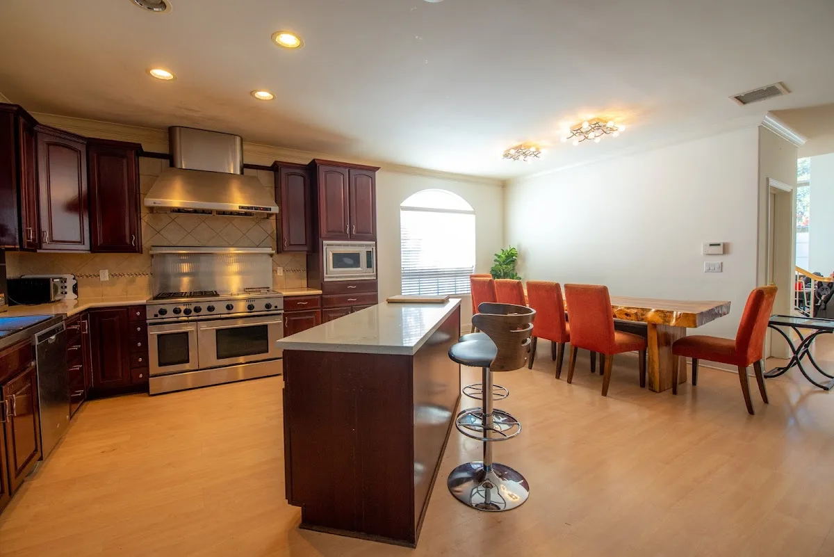 The Nook Sober Living in Los Angeles for Men - interior photo