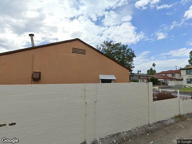 Exterior view of Losangeles sober living home — wall