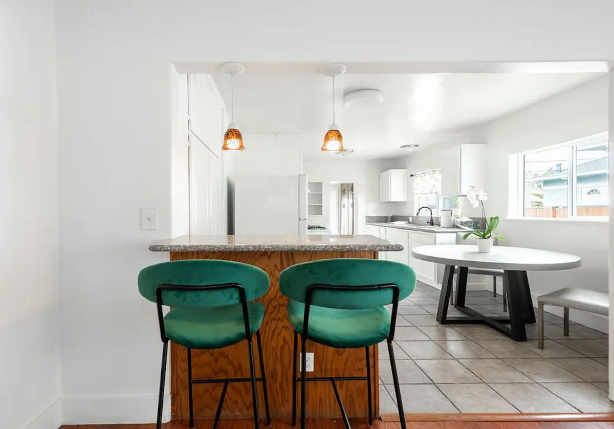 Solstice Recovery - Men's Sober Living House Los Angeles - interior photo