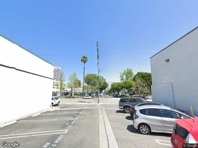 Exterior view of Losangeles sober living home — road surface