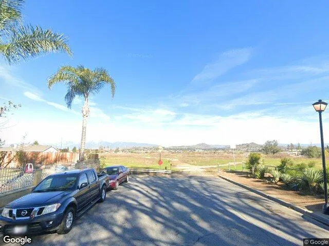 Exterior view of Losangeles sober living home — sky