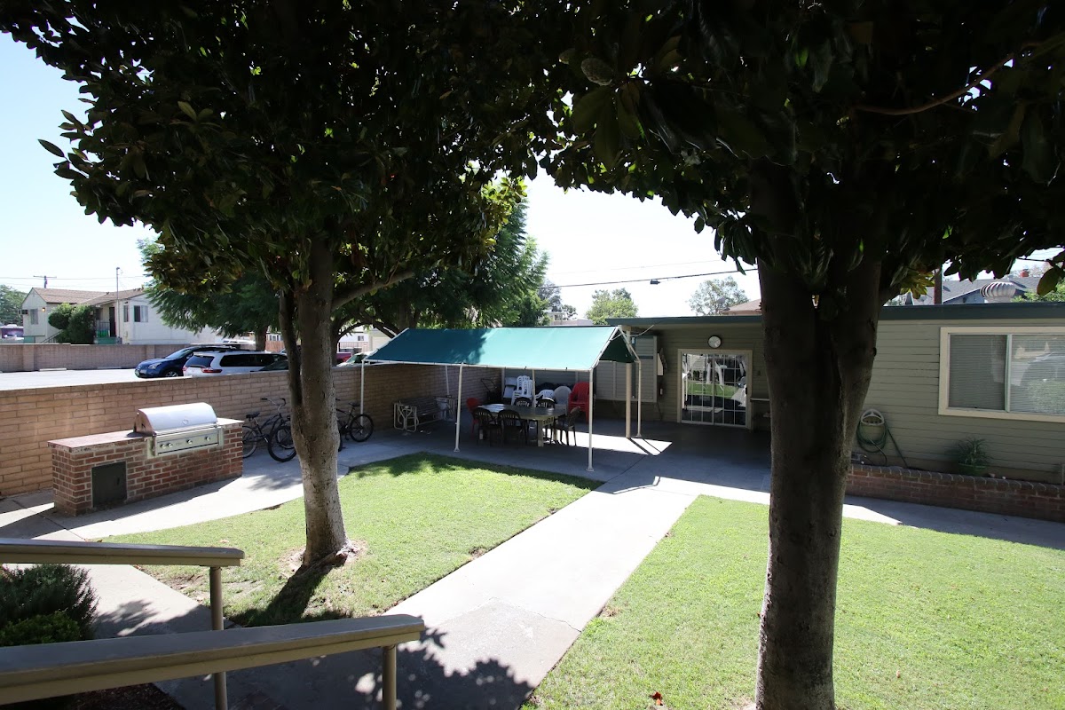 Puente House Sober Living in Covina - Photo 4