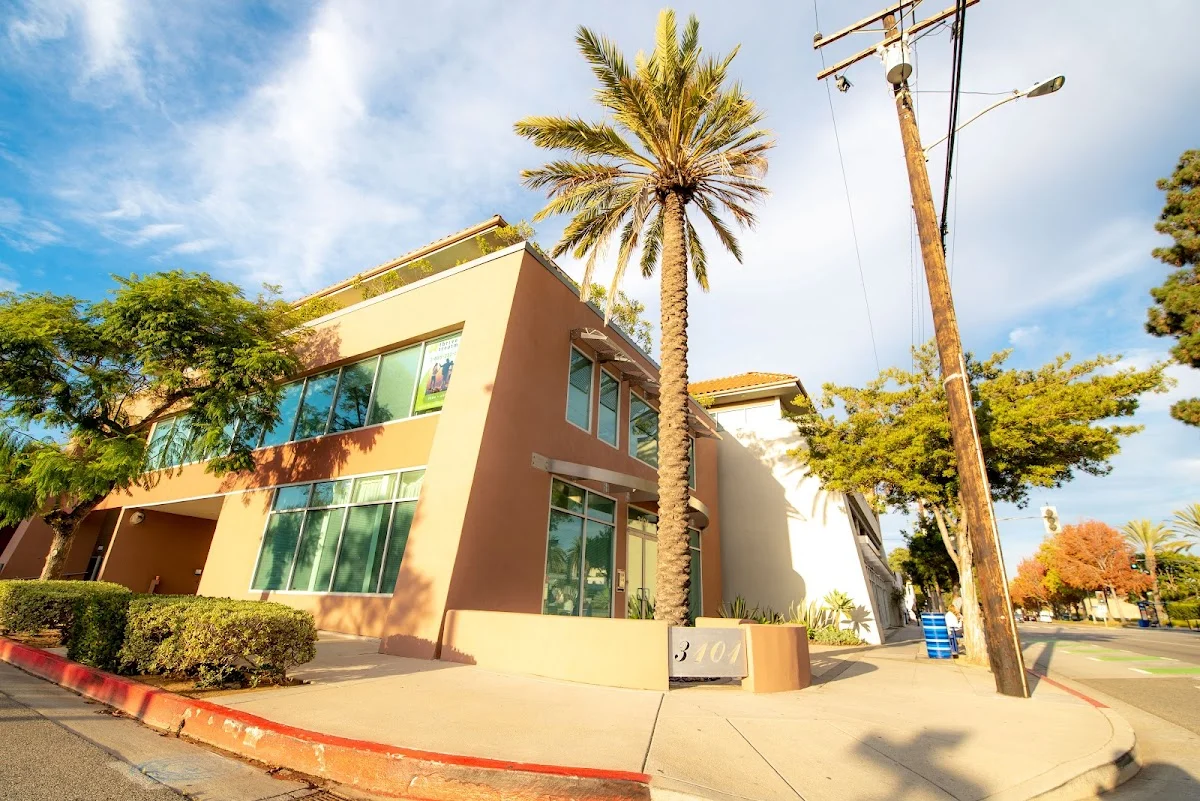 Thrive Treatment Los Angeles Drug Rehab & Mental Health Treatment - Photo 5